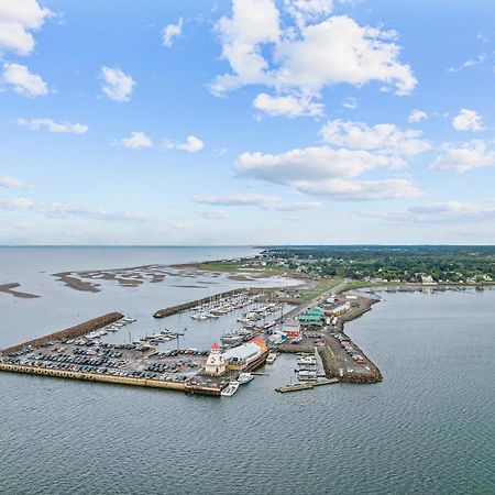 Shores Inn & Hotel Shediac Exteriör bild