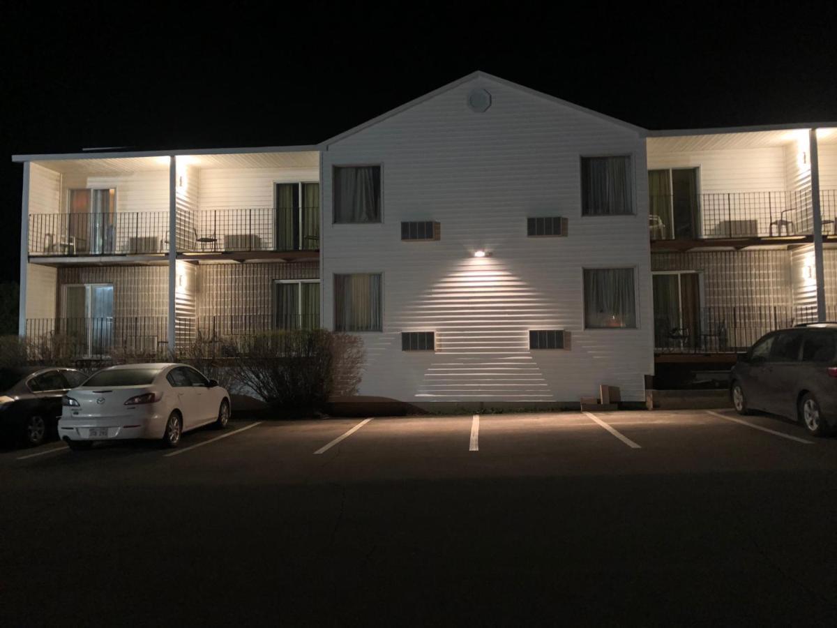Shores Inn & Hotel Shediac Exteriör bild